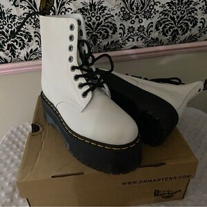 Súper cute and brand new never worn before